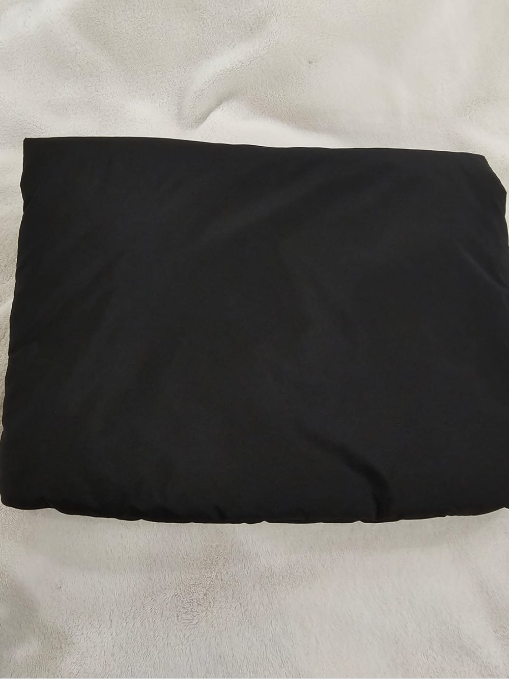 Authentic CHANEL Beauté puffy cosmetic/travel bag - Picture 6 of 10